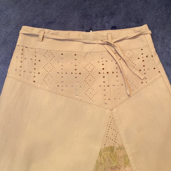 Beige Mini Heart Laser Cut Lace Mesh Ruffle Midi Skirt - Picture 2 of 9
